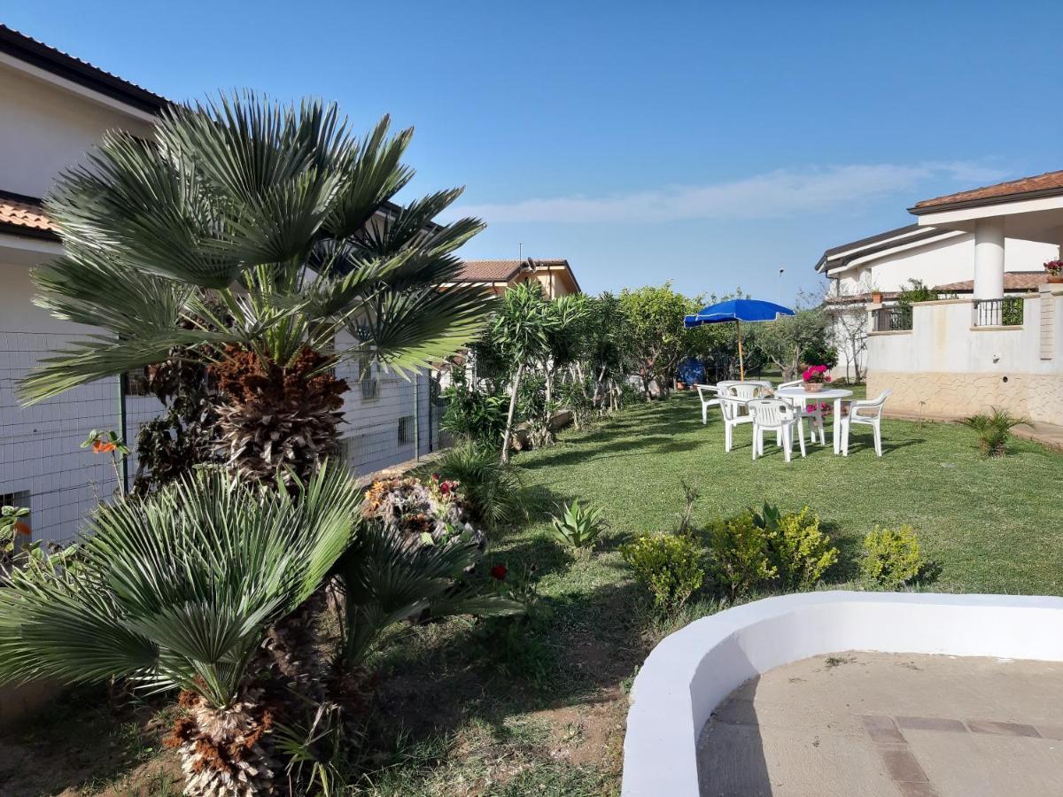 Apartamento Casa Vacanze Bergamotto & Limoni Drapia Exterior foto